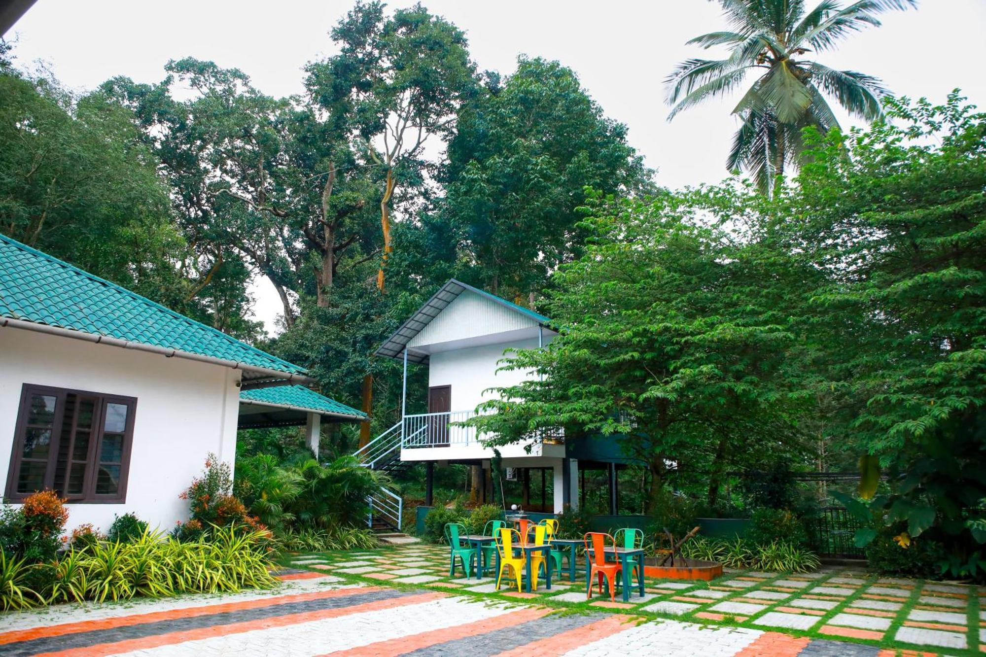 Green Aura Private Villas Sultan Bathery Eksteriør billede