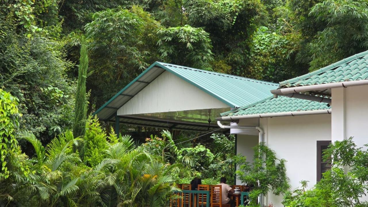 Green Aura Private Villas Sultan Bathery Eksteriør billede