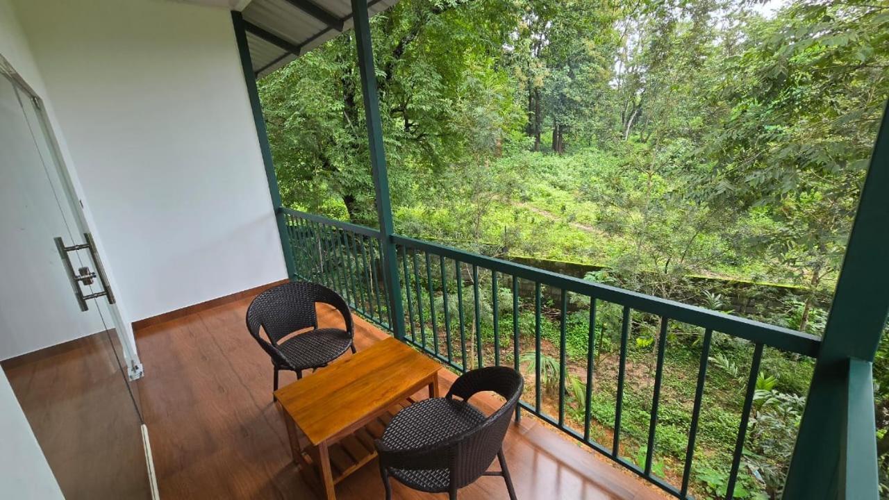 Green Aura Private Villas Sultan Bathery Eksteriør billede